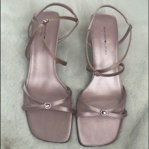 Bandolino pink heels
